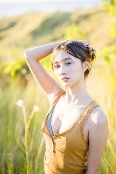 鈴木友菜 - 「なんだこりゃ、天使すぎる！」天使女优诱惑图集