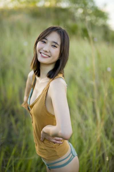鈴木友菜 - 「なんだこりゃ、天使すぎる！」天使女优诱惑图集