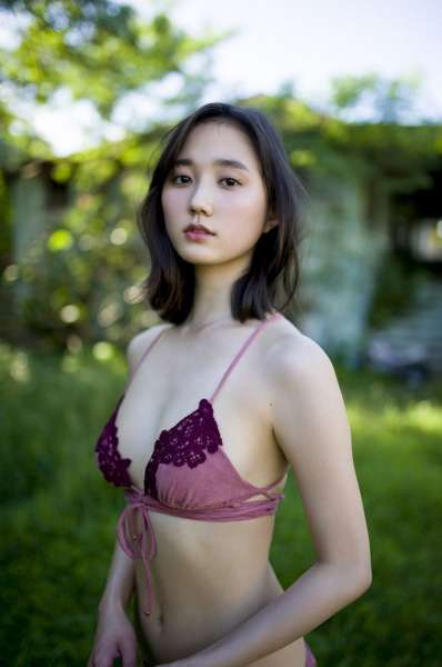 鈴木友菜 - 「なんだこりゃ、天使すぎる！」天使女优诱惑图集