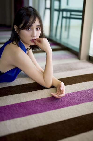 鈴木友菜 - 「なんだこりゃ、天使すぎる！」天使女优诱惑图集