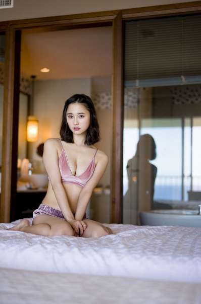 鈴木友菜 - 「なんだこりゃ、天使すぎる！」天使女优诱惑图集