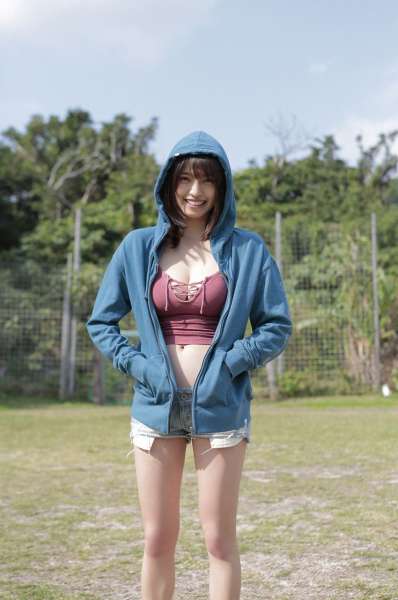 春を先取りで【恋人気分デート】~巨乳女优诱惑图集