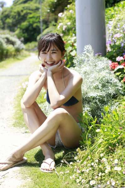 鈴木友菜 『新・癒しの女神が降臨!』~性感女优图集