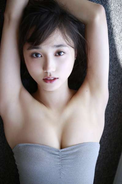 鈴木友菜 『新・癒しの女神が降臨!』~性感女优图集