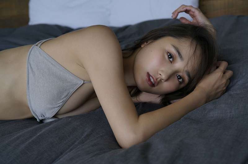 鈴木友菜 『新・癒しの女神が降臨!』~性感女优图集