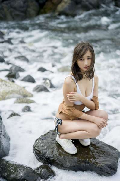 鈴木友菜 - 鈴木友菜の時代がやってくる！岛国女优诱惑图集