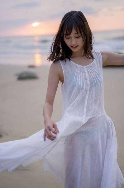 鈴木友菜 - 鈴木友菜の時代がやってくる！岛国女优诱惑图集