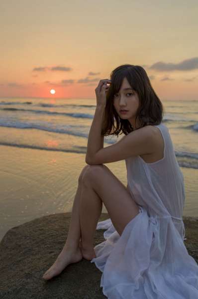 鈴木友菜 - 鈴木友菜の時代がやってくる！岛国女优诱惑图集