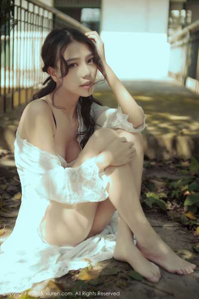 洪可爱哪艳HONEYAL《 Love Potion》窈窕熟女性感写真集