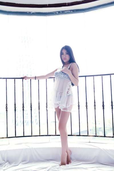 Tiffany小梦-自称D-CUP的巨乳熟女诱惑套图