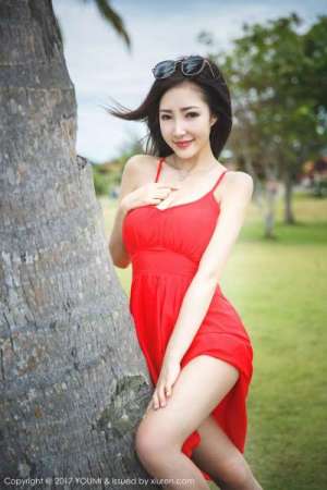 尤美 - 沙巴旅拍第一套长腿写真图片