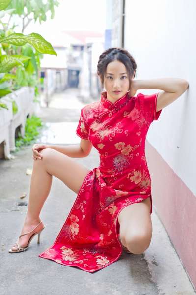 高嶋香帆《クイーンオブ・フレッシュアイドル》诱惑女优写真集