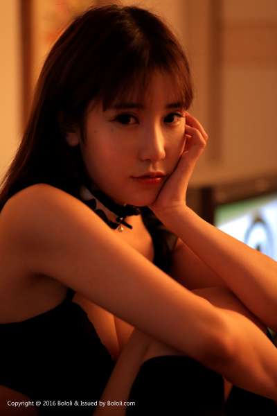 萝莉悠悠酱 - 百变魔女 美女诱惑写真套图