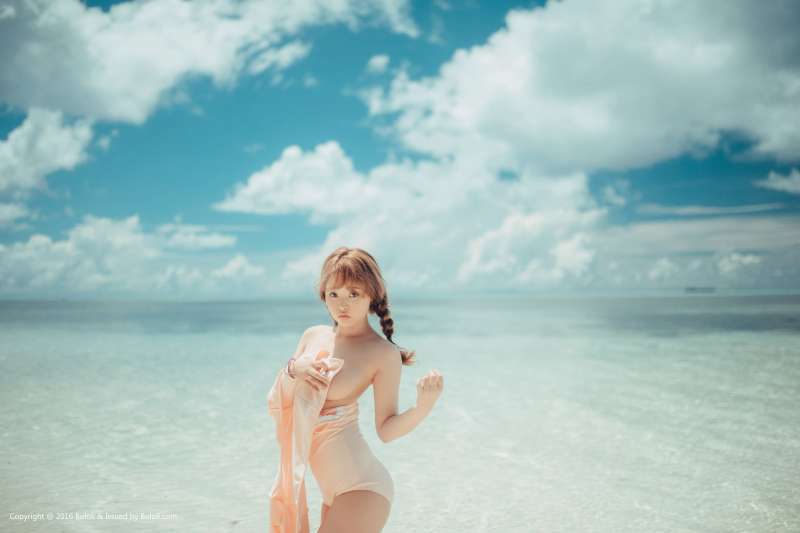 柳侑绮 - 海中少女性感套图