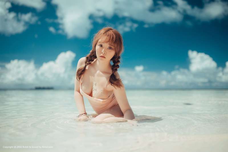 柳侑绮 - 海中少女性感套图