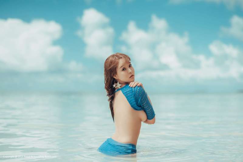 柳侑绮 - 海中少女性感套图