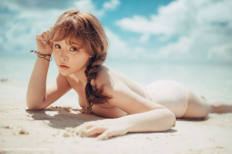 柳侑绮 - 海中少女性感套图