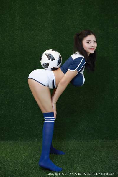 林美惠子2018世界杯足球宝贝长腿美图写真
