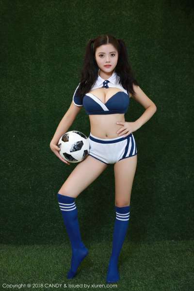 林美惠子2018世界杯足球宝贝长腿美图写真