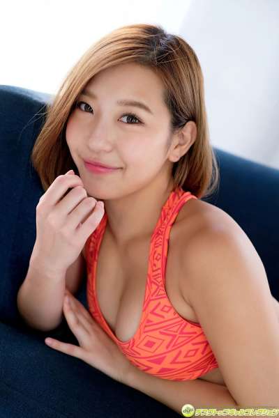 岛国巨乳女优性感诱惑图集
