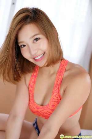 岛国巨乳女优性感诱惑图集