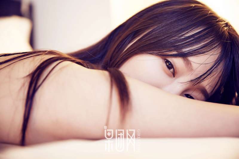 36D大胸内衣、比基尼模特@何嘉颖 激情图片