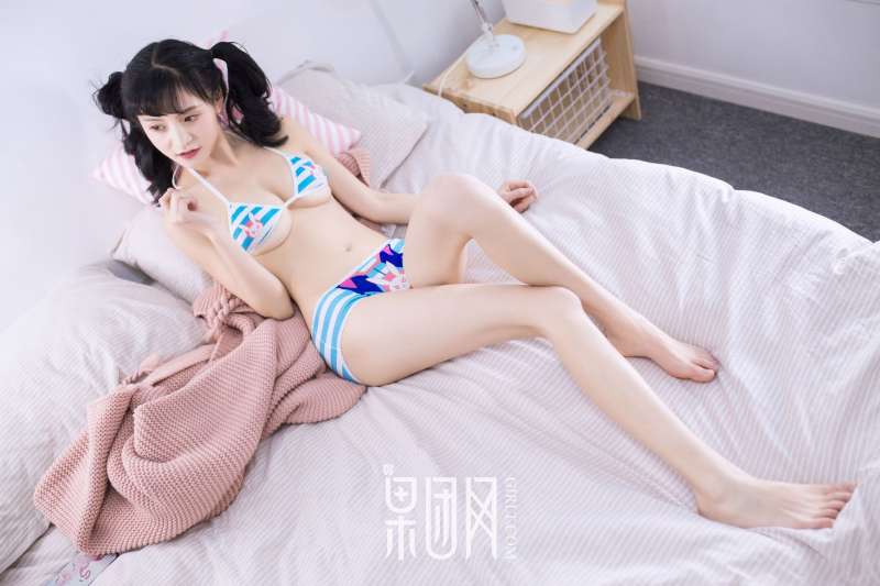 甜心蘑菇DVA 巨乳大胸写真套图