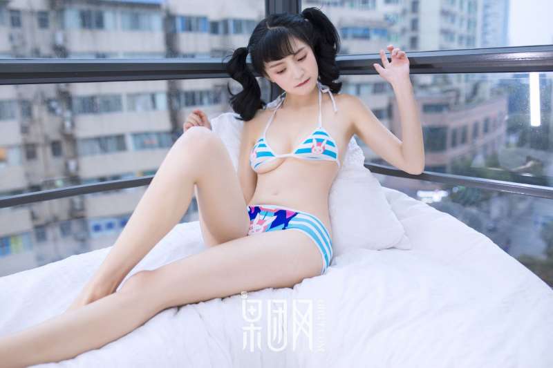 甜心蘑菇DVA 巨乳大胸写真套图