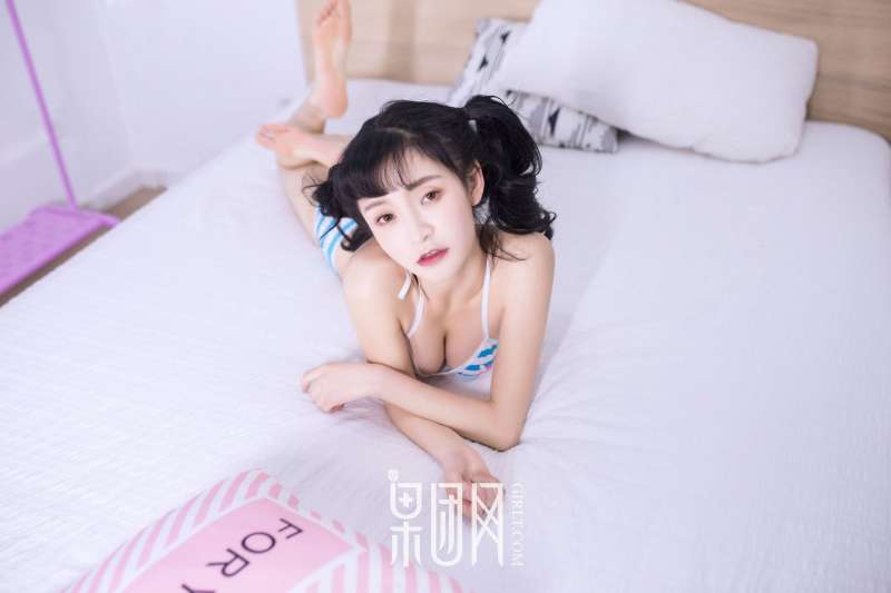 甜心蘑菇DVA 巨乳大胸写真套图