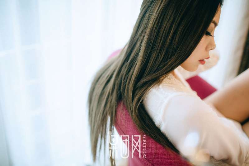 清纯女酮体如玉雪白嫩肤 性感写真套图