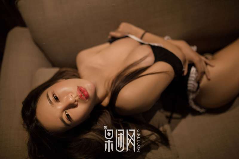 王紫性感美女激情首秀，惊艳众人！