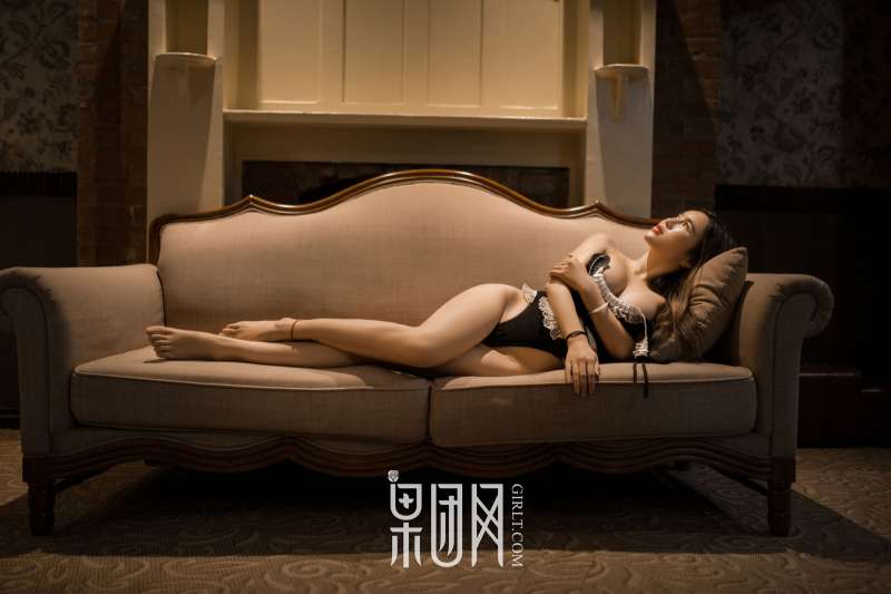 王紫性感美女激情首秀，惊艳众人！