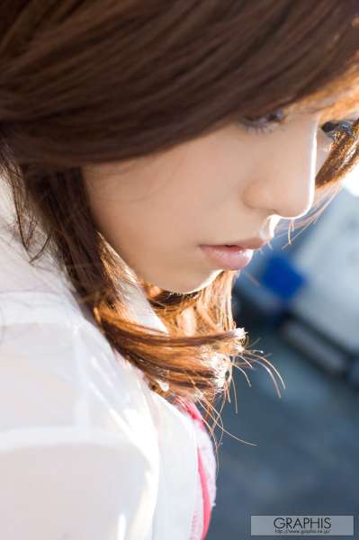 松下桃香 - 嫩白美女写真诱惑