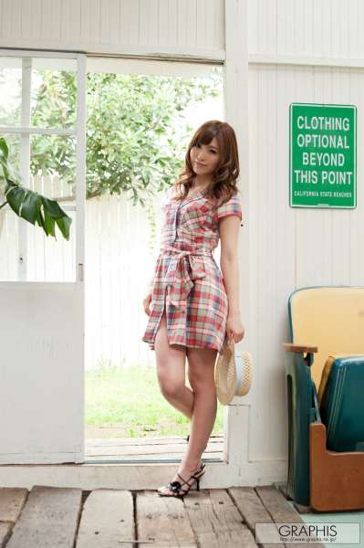 加藤莉娜加藤リナ~白嫩诱惑美女