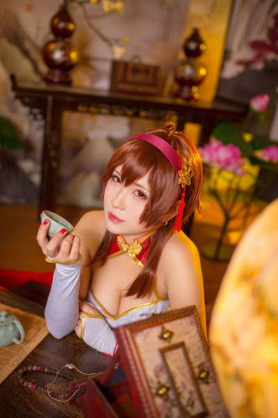 动漫萌娘乐正绫cosplay秀巨乳私房照