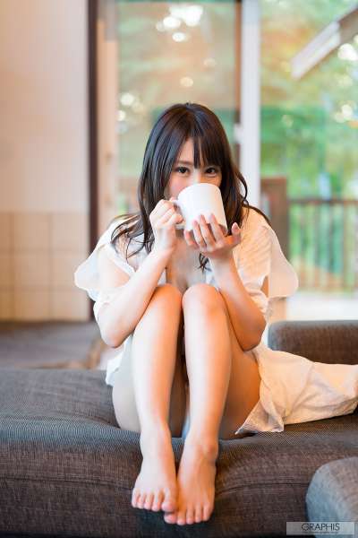 あやみ旬果(彩美旬果) - Beautiful Body 巨乳女优写真套图