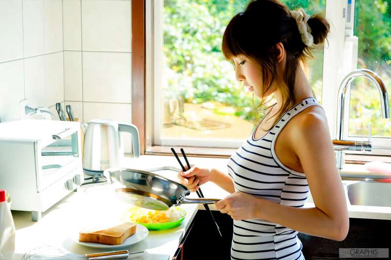 あやみ旬果(彩美旬果) - Beautiful Body 巨乳女优写真套图