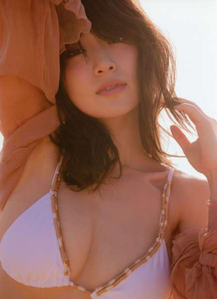 泉里香 Rika Izumi 1st Photobook「Rika!」性感女优照片