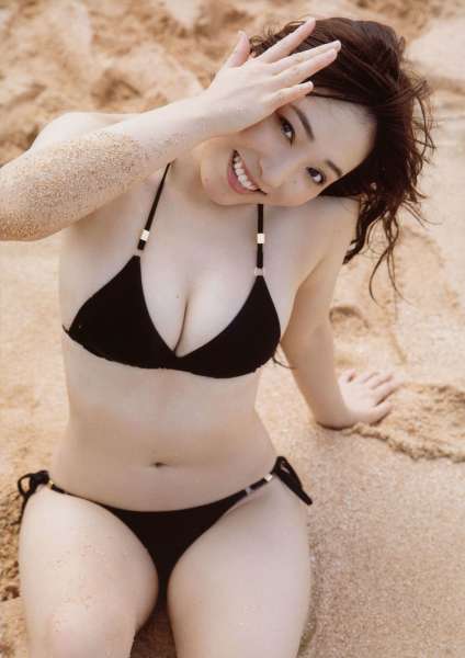 譜久村聖~女优巨乳写真套图