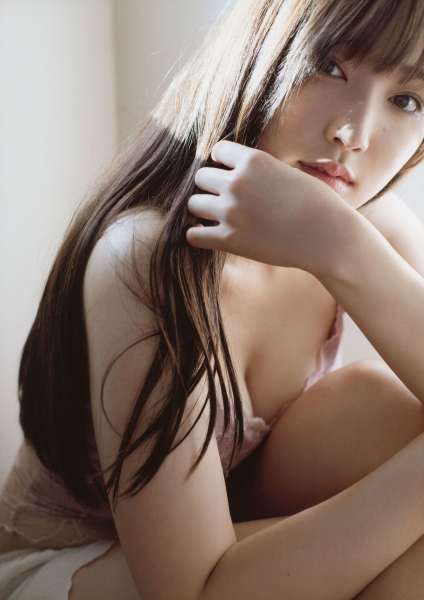 譜久村聖~女优巨乳写真套图