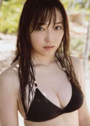 譜久村聖~女优巨乳写真套图