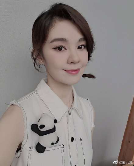 郁可唯庆典演唱忘词 本人回应：吃核桃管用吗-