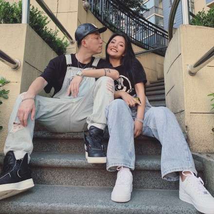 歌手jony j公布与前女友复合:兜兜转转还是你嘛