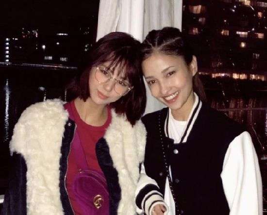 西内玛利亚晒与黑木明纱合影 二人竟是好闺蜜!