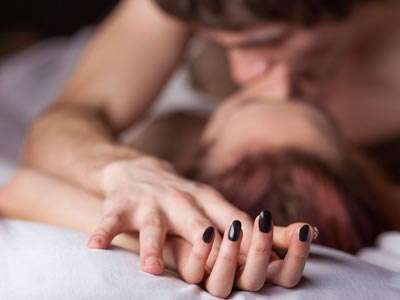 嘿咻过程中女人流泪怎么回事