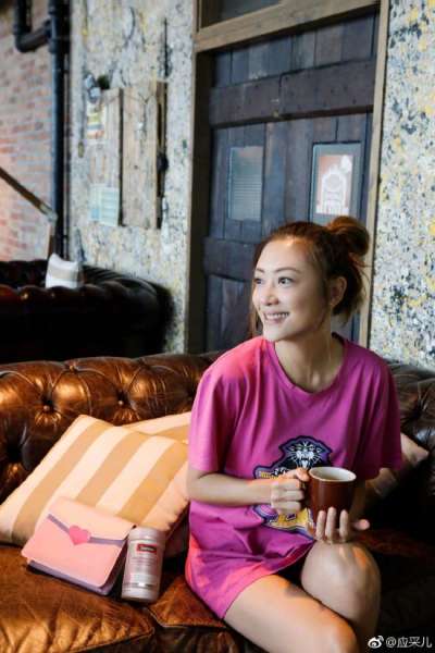 谢娜频繁提张杰引发粉丝不满 女明星们为何纷纷发文力挺谢娜-