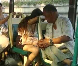 常爱偷窥做爱的“色老头”