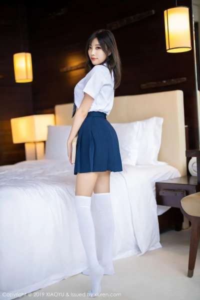 杨晨晨小甜心美丽清纯学生装