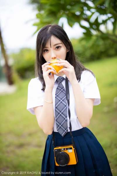 杨晨晨小甜心美丽清纯学生装
