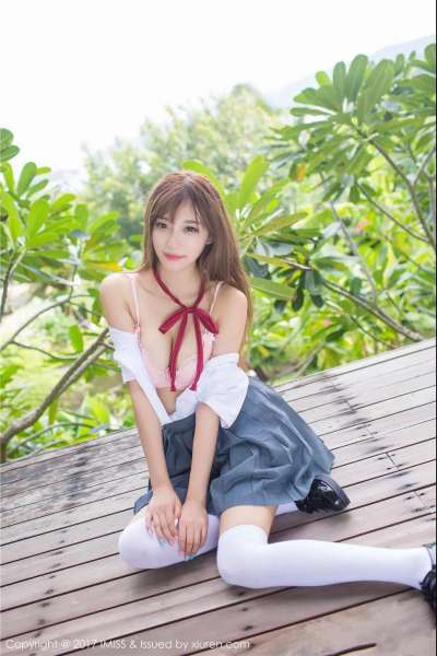 杨晨晨小甜心美丽清纯学生装